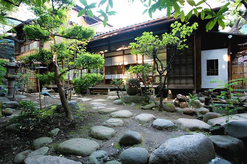 Tokyo Hostel Amenities & What to Expect for Backpackers